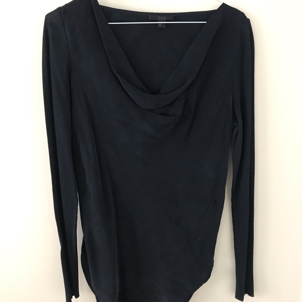 LIGHTLY WORN COS COWL NECK LONG SLEEVE TOP NAVY SIZE 6